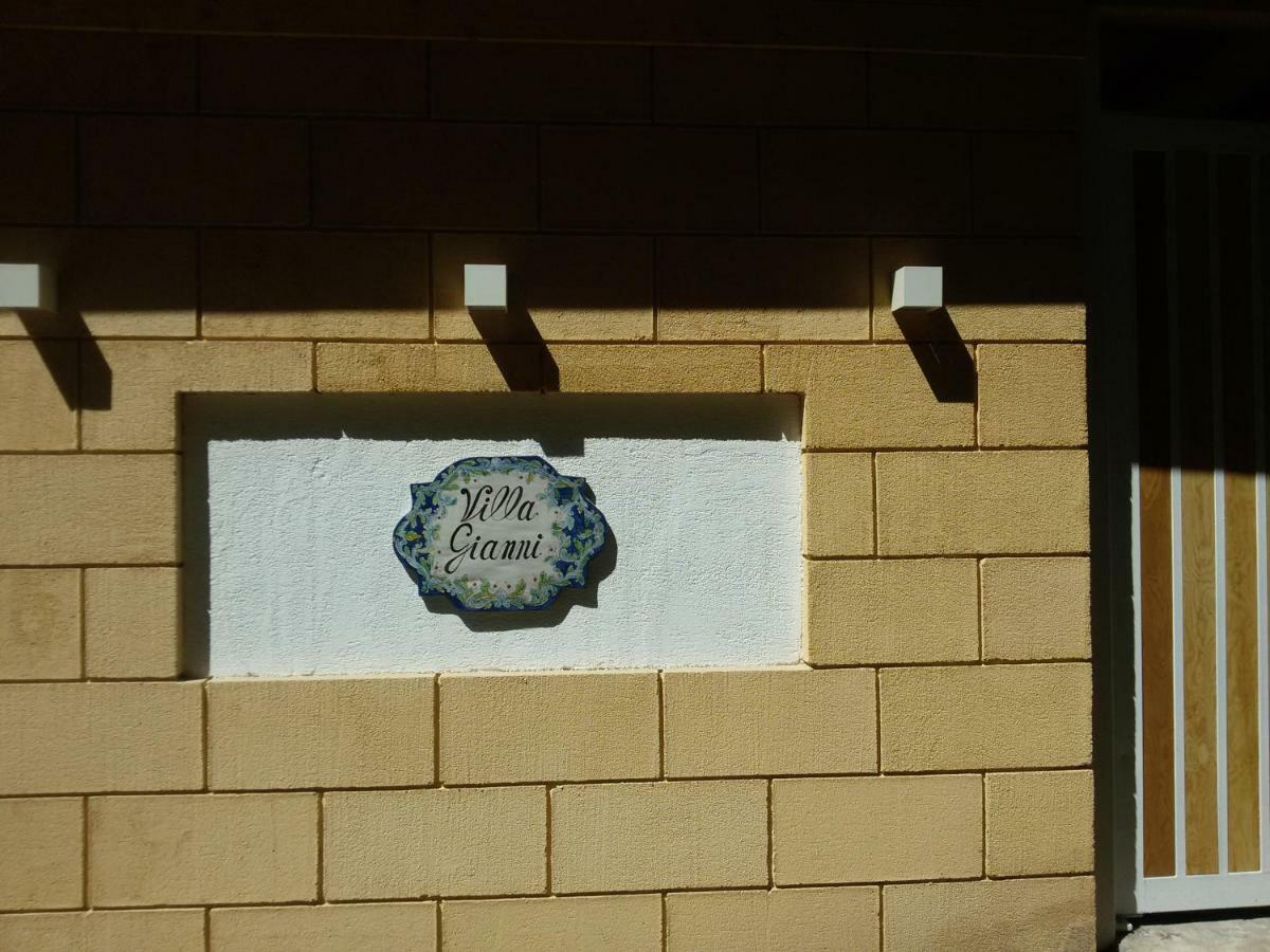 Villa Gianni Palermo Eksteriør billede